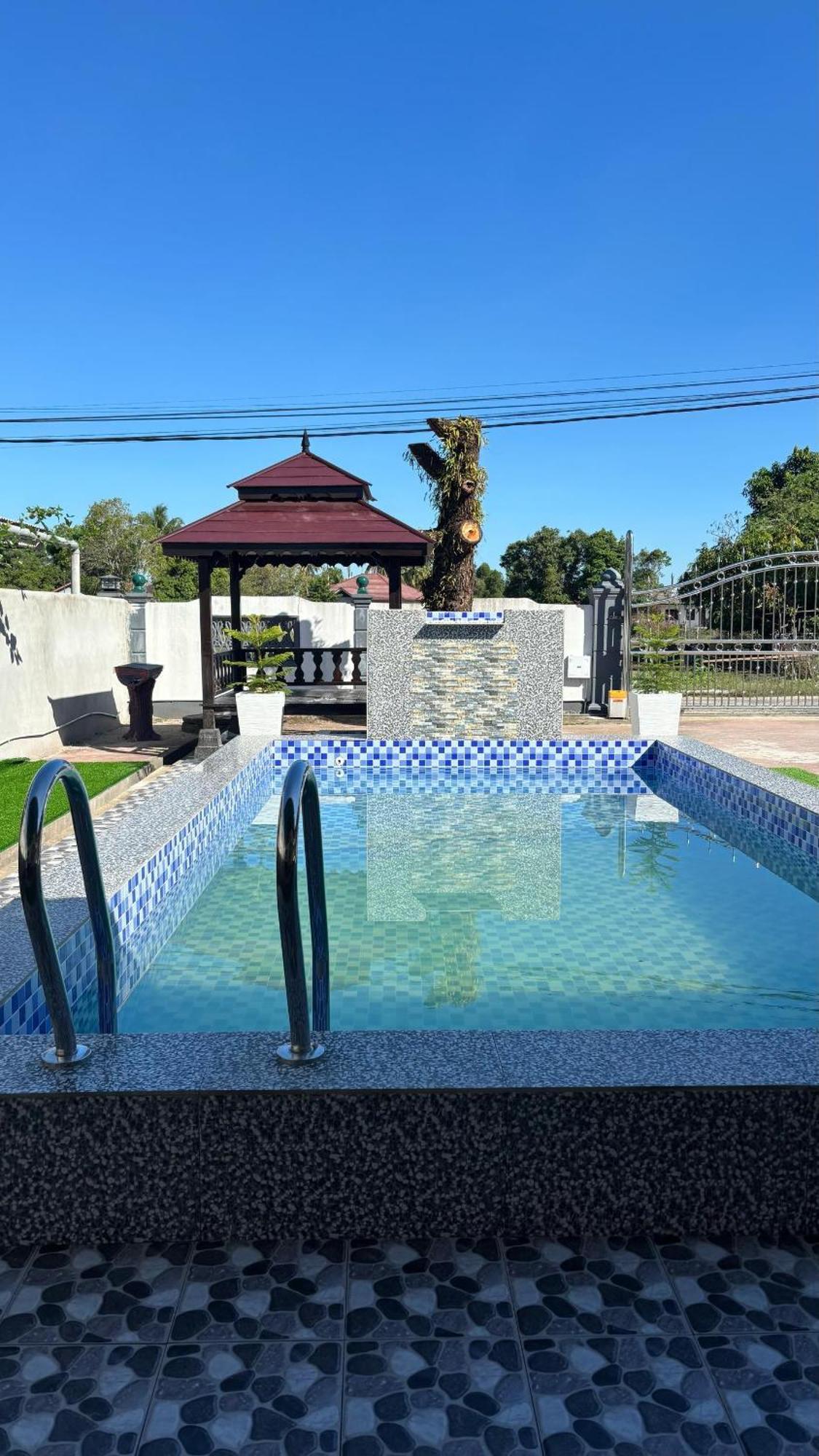 D'Bali Homestay - Private Swimming Pool, Netflix, Internet Wifi ,Cuckoo, Internet Wifi , Dryer, Washing Machine, Aircond Setiap Bilik & Ruang Tamu Pasir Puteh Exteriér fotografie